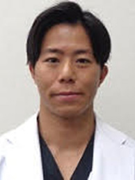 医師 岸 大樹